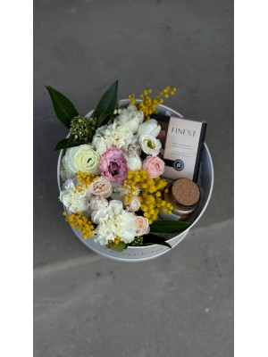 Композиція ''Біла ніжність''