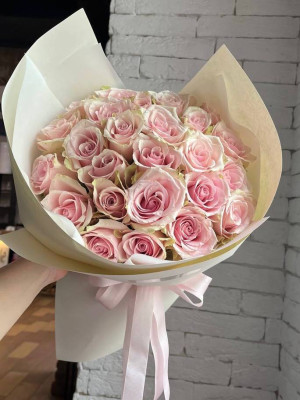 Букет 27 троянд "Pink Athena"